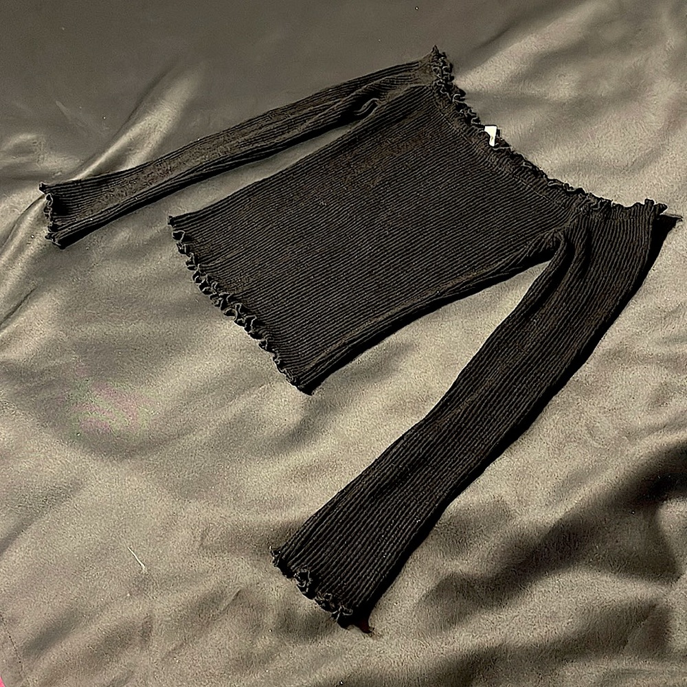 Off Shoulder Long Sleeve